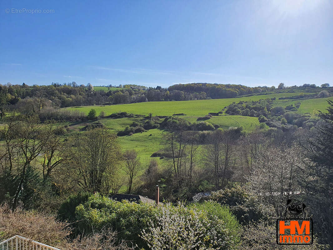 Maison à JUMILHAC-LE-GRAND
