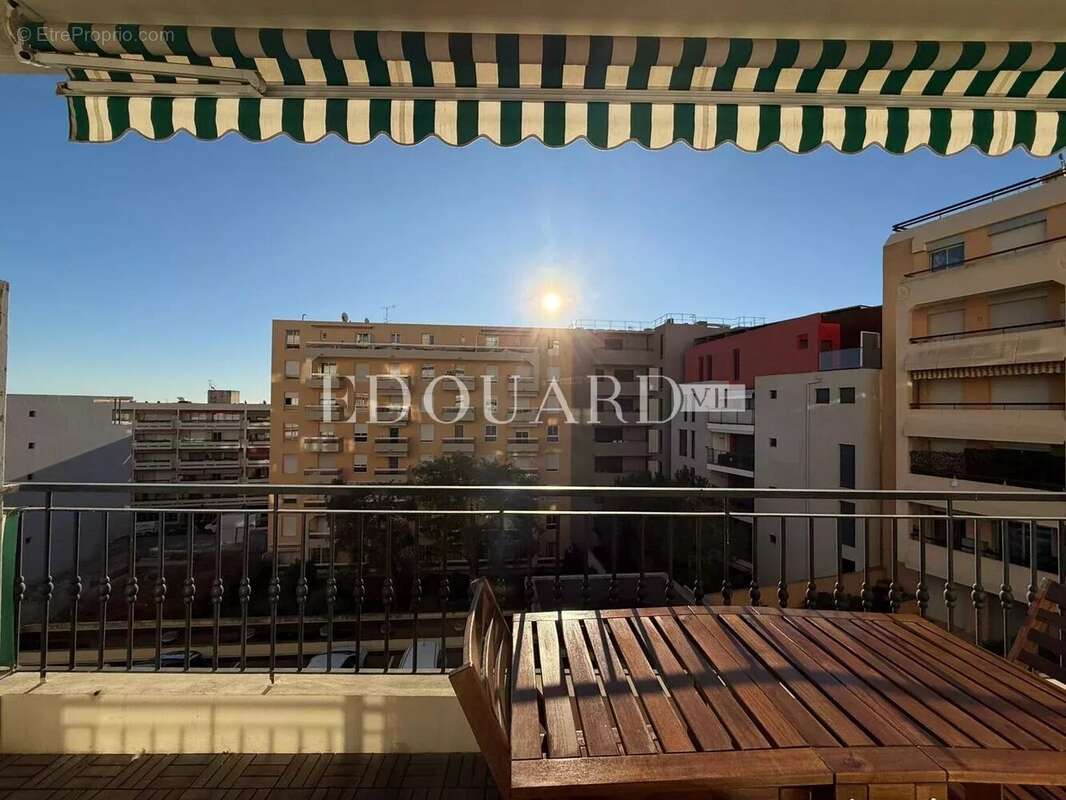 Appartement à ROQUEBRUNE-CAP-MARTIN