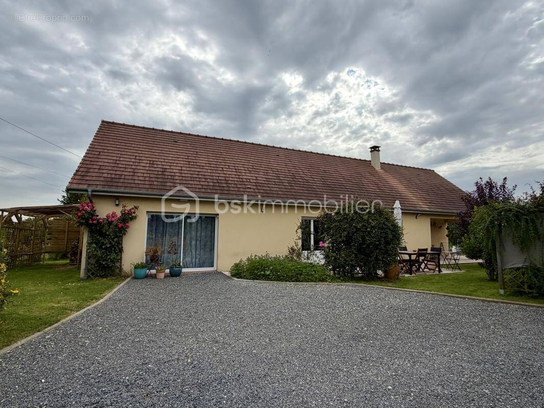Maison à LE THUIT-SIGNOL