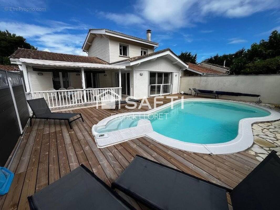 Photo 1 - Maison à HOURTIN