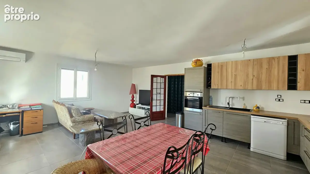 Grande maison rénovée avec deux logements, sur 573 m2 de terrain non mitoyen - photo 15