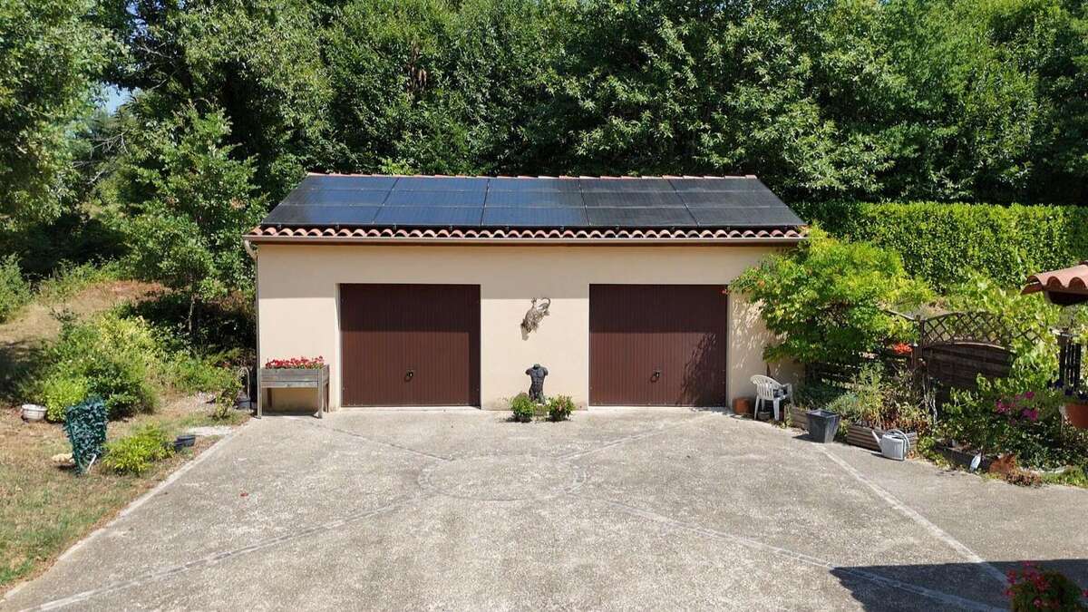 Belle maison contemporaine avec 5 chambres et piscine - photo 16