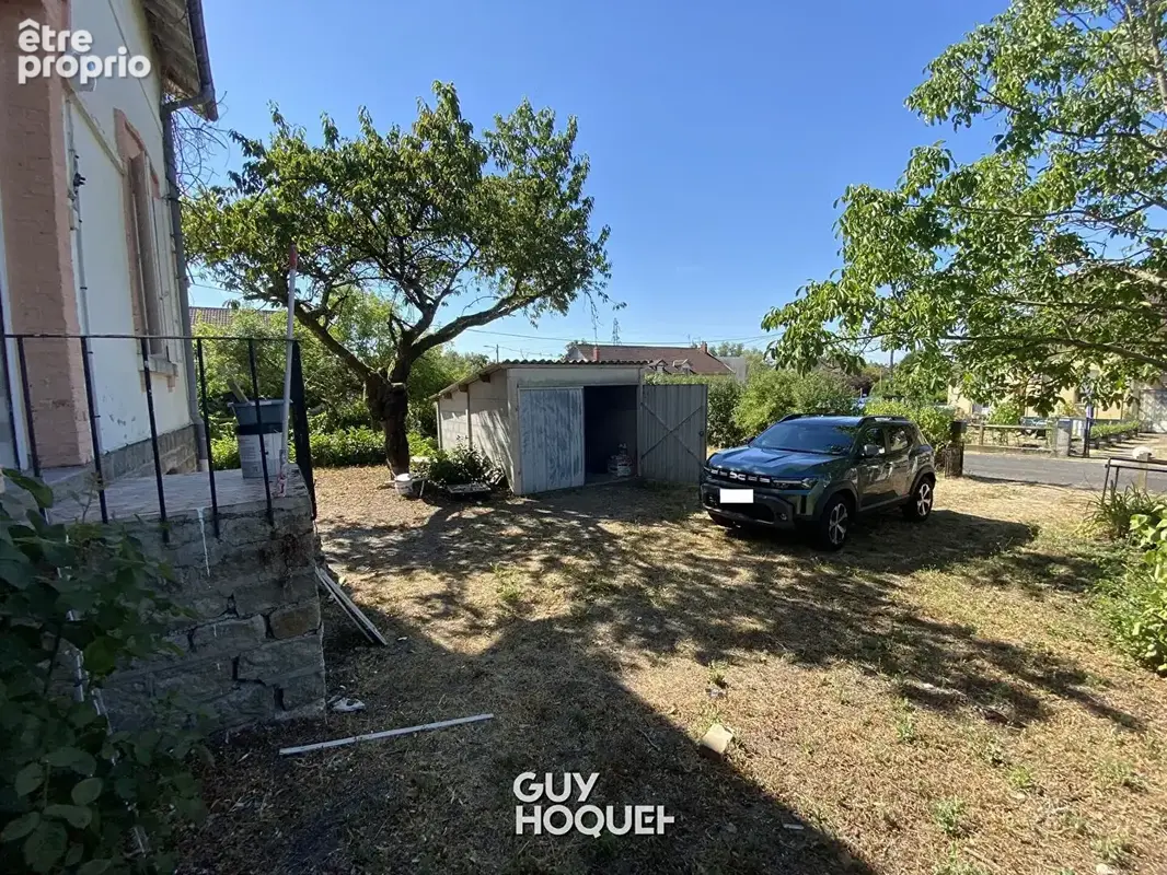 Maison rénovée avec garage et dépendances - Montceau-les-Mines - photo 12