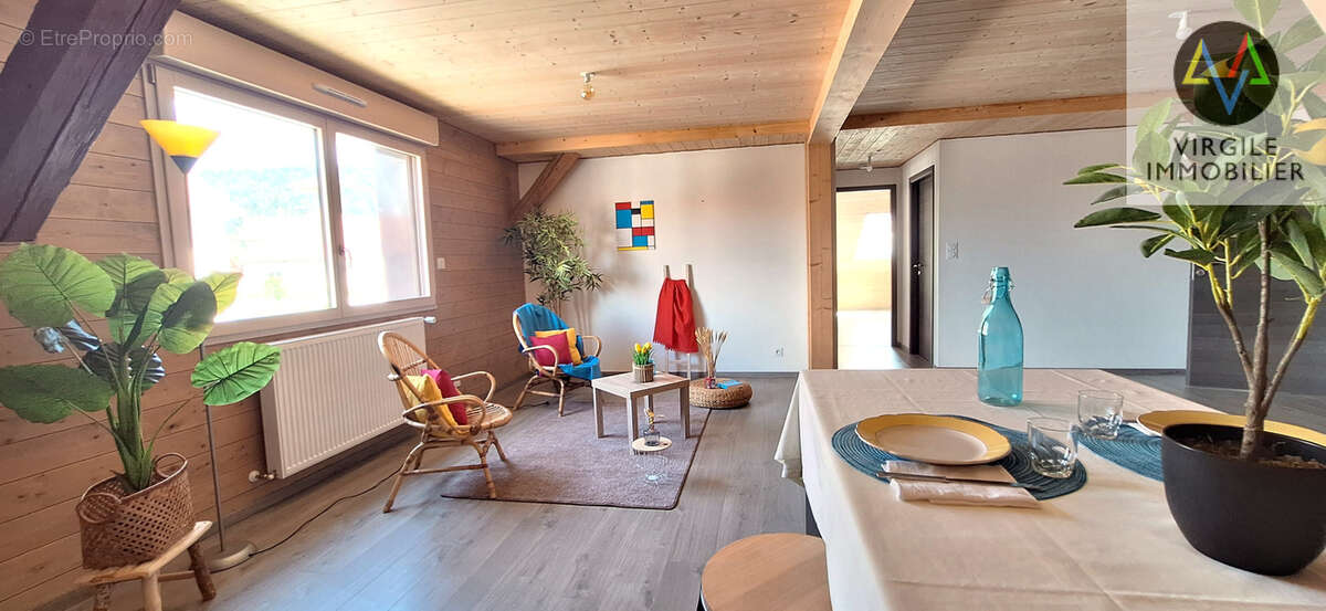 Appartement entièrement rénové de 116 m2 - photo 3