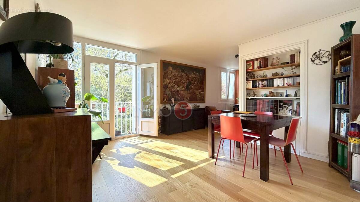 Appartement à LE RAINCY