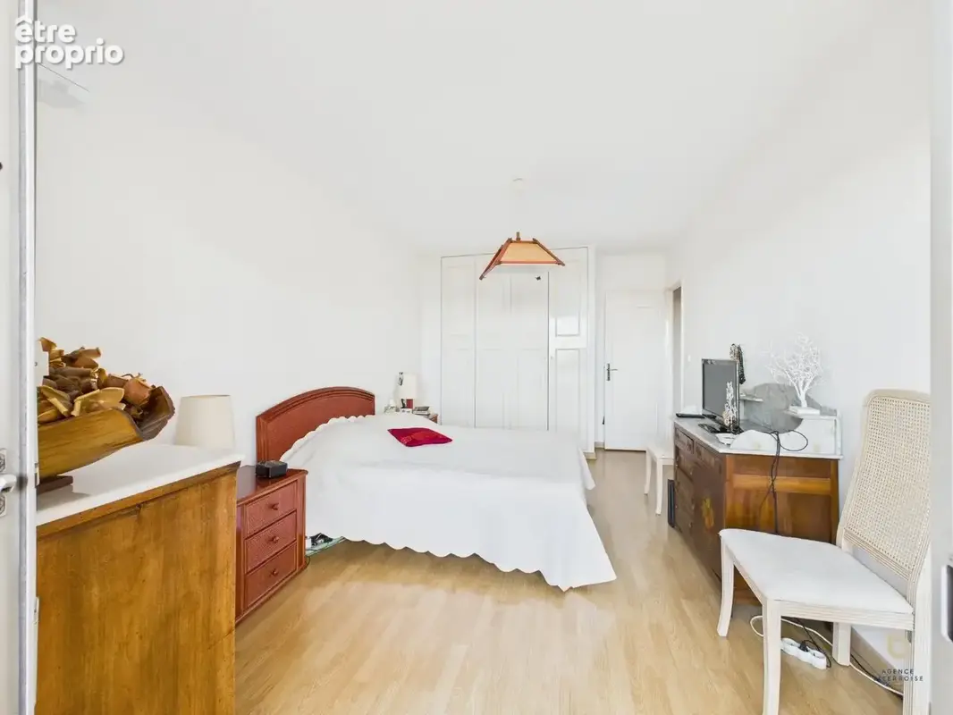 Appartement T4 de 105 m² avec vues dégagées & double stationnement - photo 6