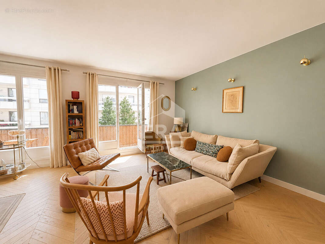 Appartement à LEVALLOIS-PERRET