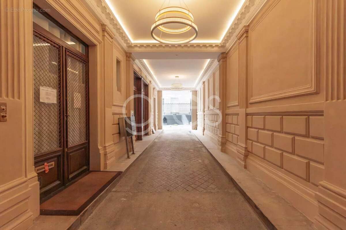 75008 paris triangle d’or / marbeuf. vente studio investissement. - photo 26