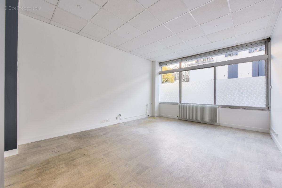 Commerce à PARIS-14E