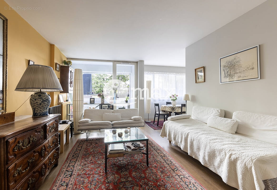 Appartement à LEVALLOIS-PERRET