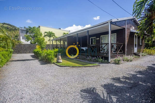 ENSEMBLE IMMOBILIER 2 chalets F3 et 2 studios sur 1850m2 de terrain avec piscine - photo 3