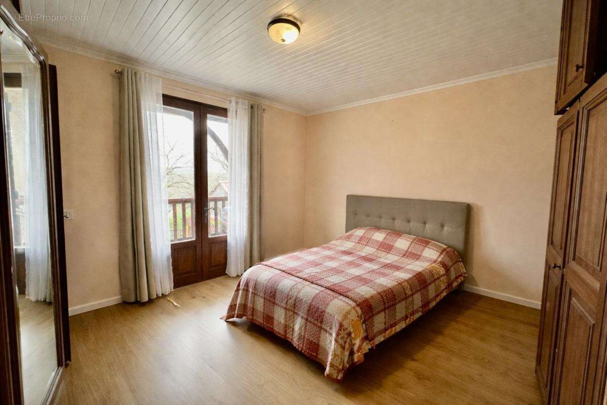 Maison à CRESSENSAC