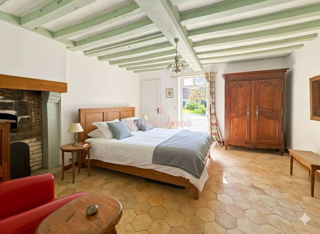 242 m² à Saint-Cosme-En-Vairais  - photo 26