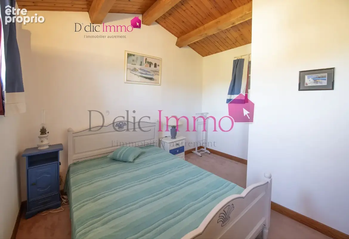 SOULLANS - maison 4 chambres - 1 garage aménagé - terrain d'environ 1533m2 - photo 10