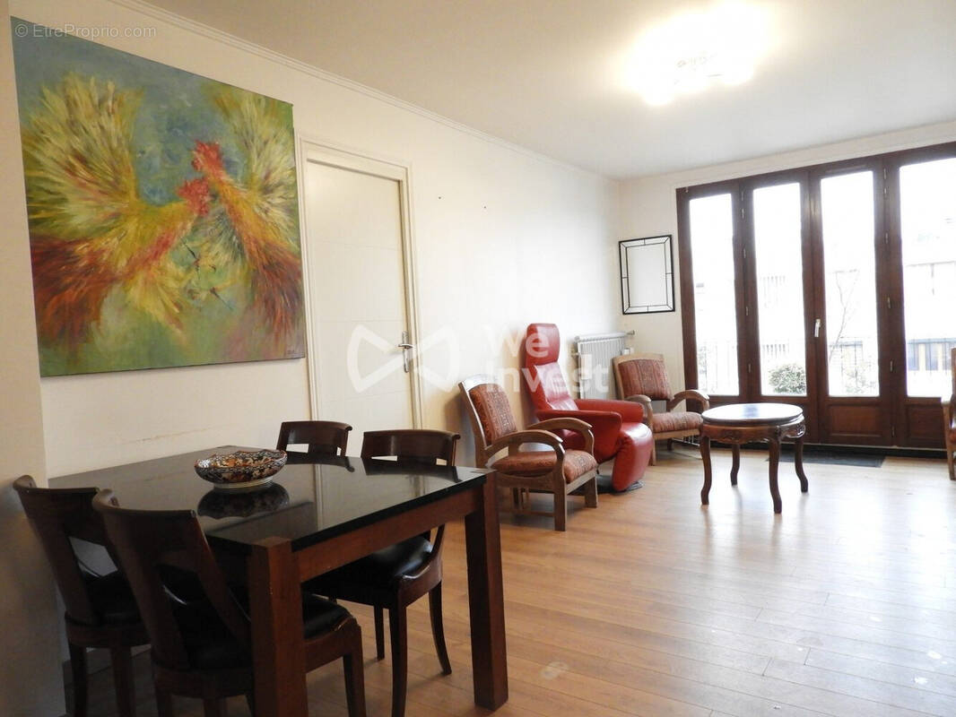 Appartement à LE THILLAY