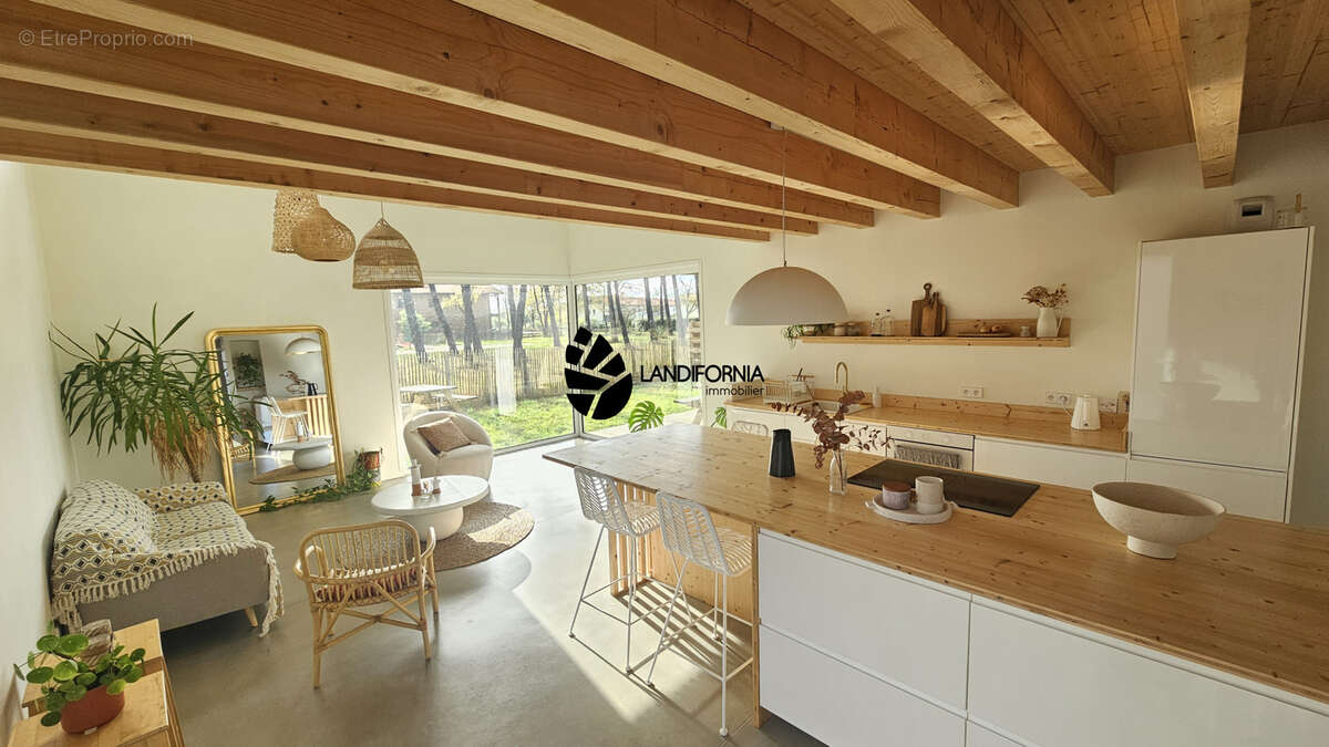 Maison à SAUBION