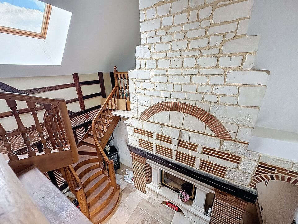 Maison de caractère avec grange   Grange-l’Évêque, aux portes de Troyes - photo 5