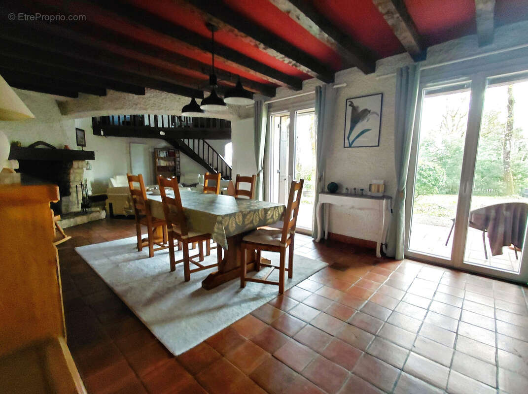Maison à CHANCELADE