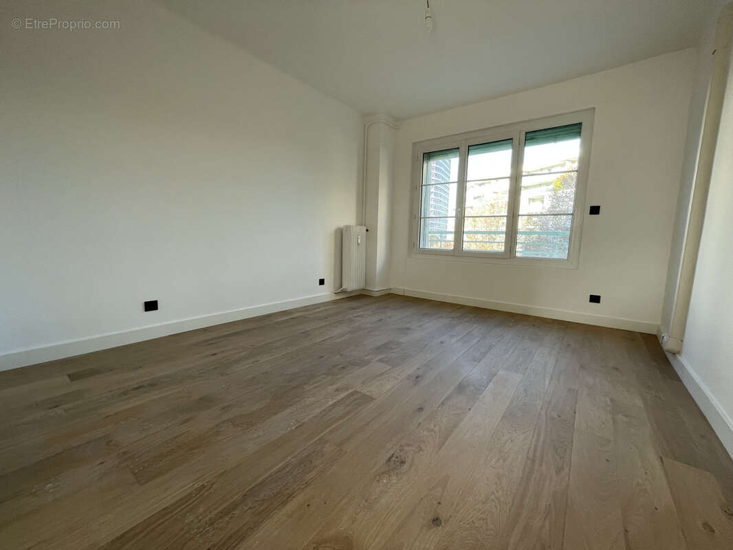Appartement à MARSEILLE-7E