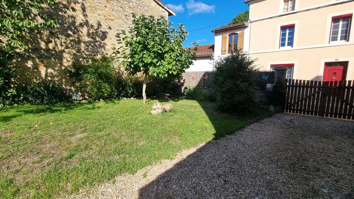 Maison centre bourg - photo 3
