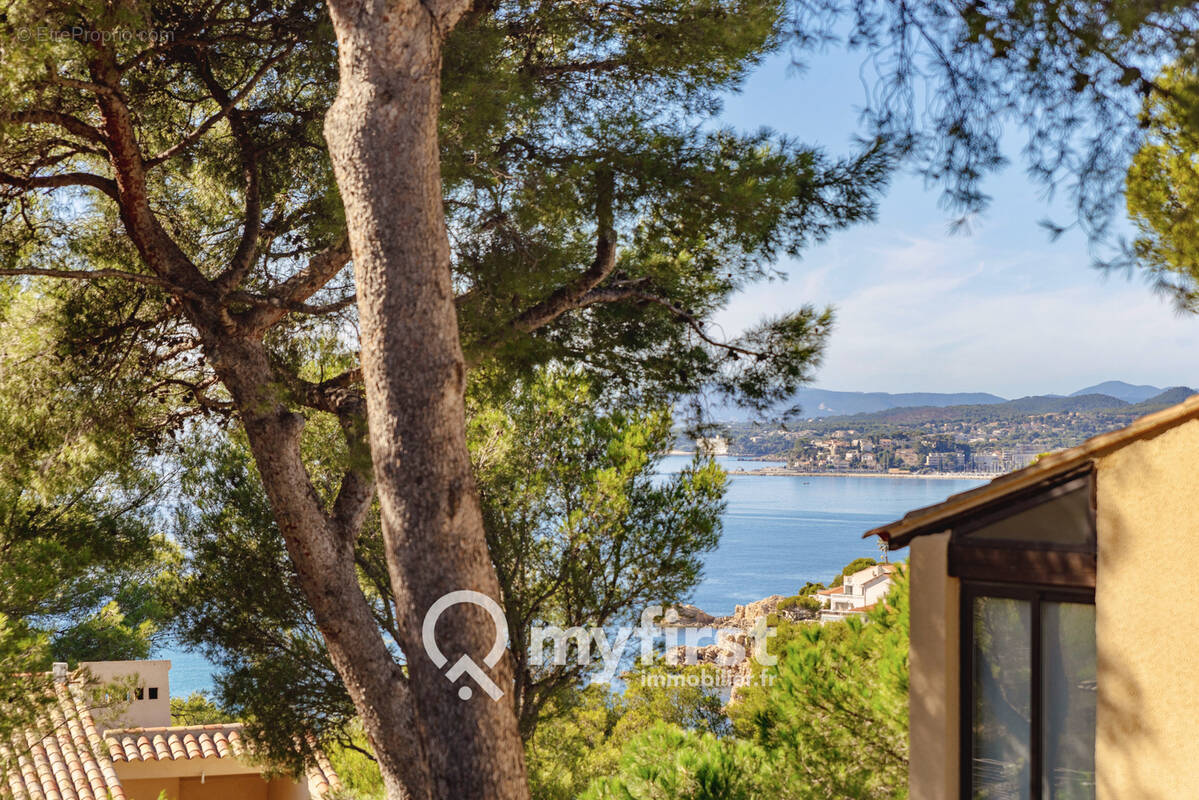 Appartement à SANARY-SUR-MER