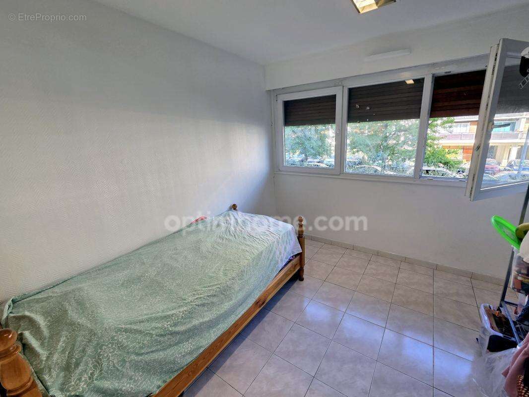 Sarcelles - Rue Louis Lebrun - Appartement 4 pièces - 74 m2 - 159 000 € FAI - photo 4