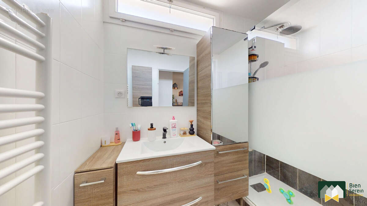 Appartement à MAINVILLIERS