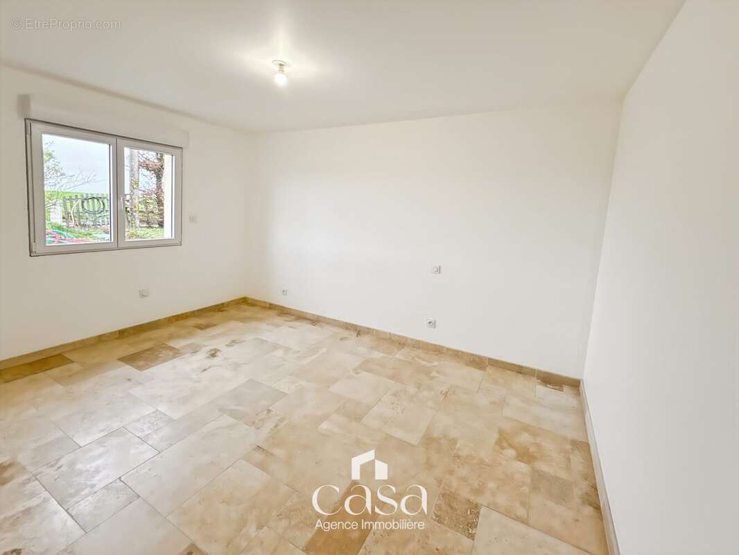 Maison à PERTHEVILLE-NERS