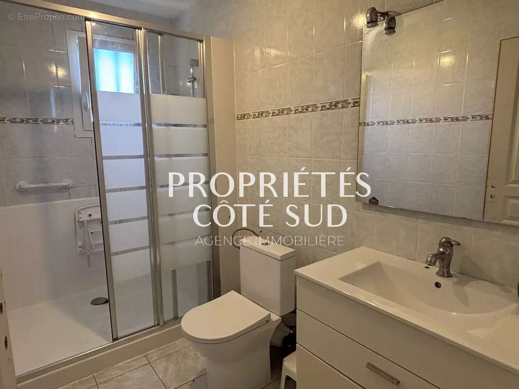 Maison à ROQUEMAURE