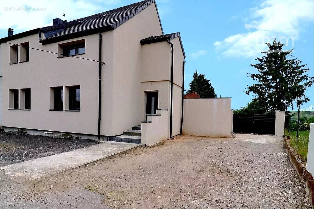 Maison à WOUSTVILLER