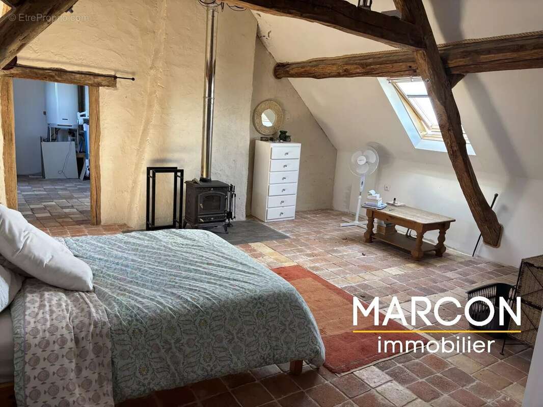 Maison à DOMPIERRE-LES-EGLISES