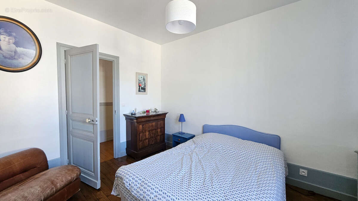 Maison à MILLY-SUR-THERAIN