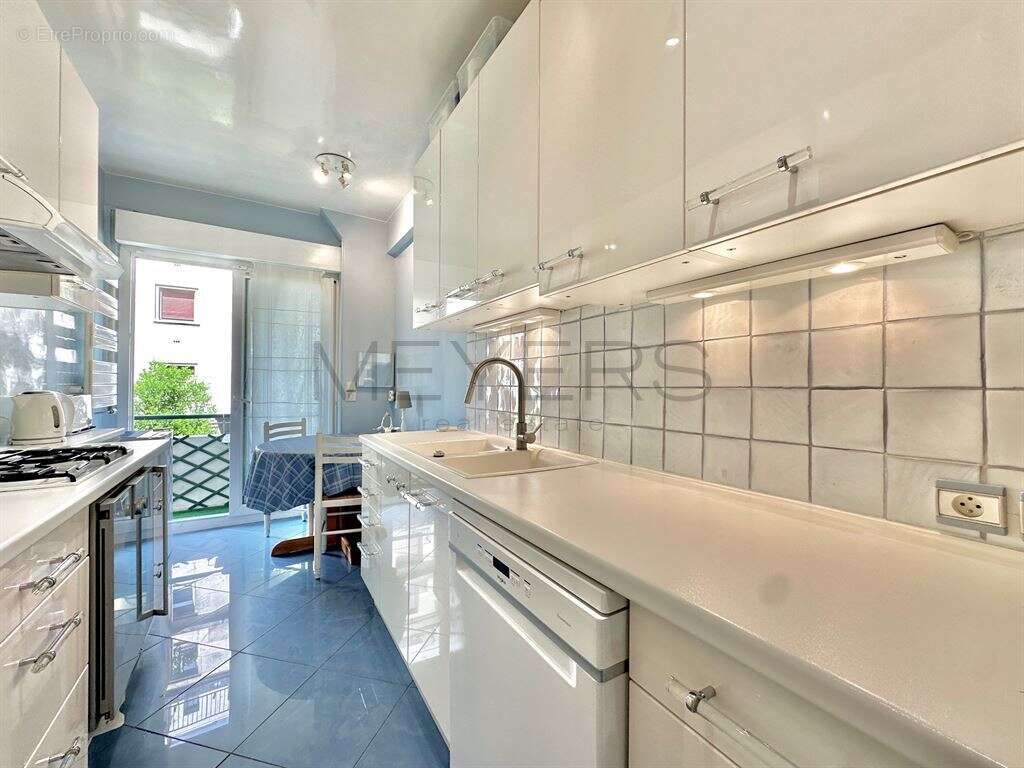 Appartement 165 m² à Paris-16e  - photo 7