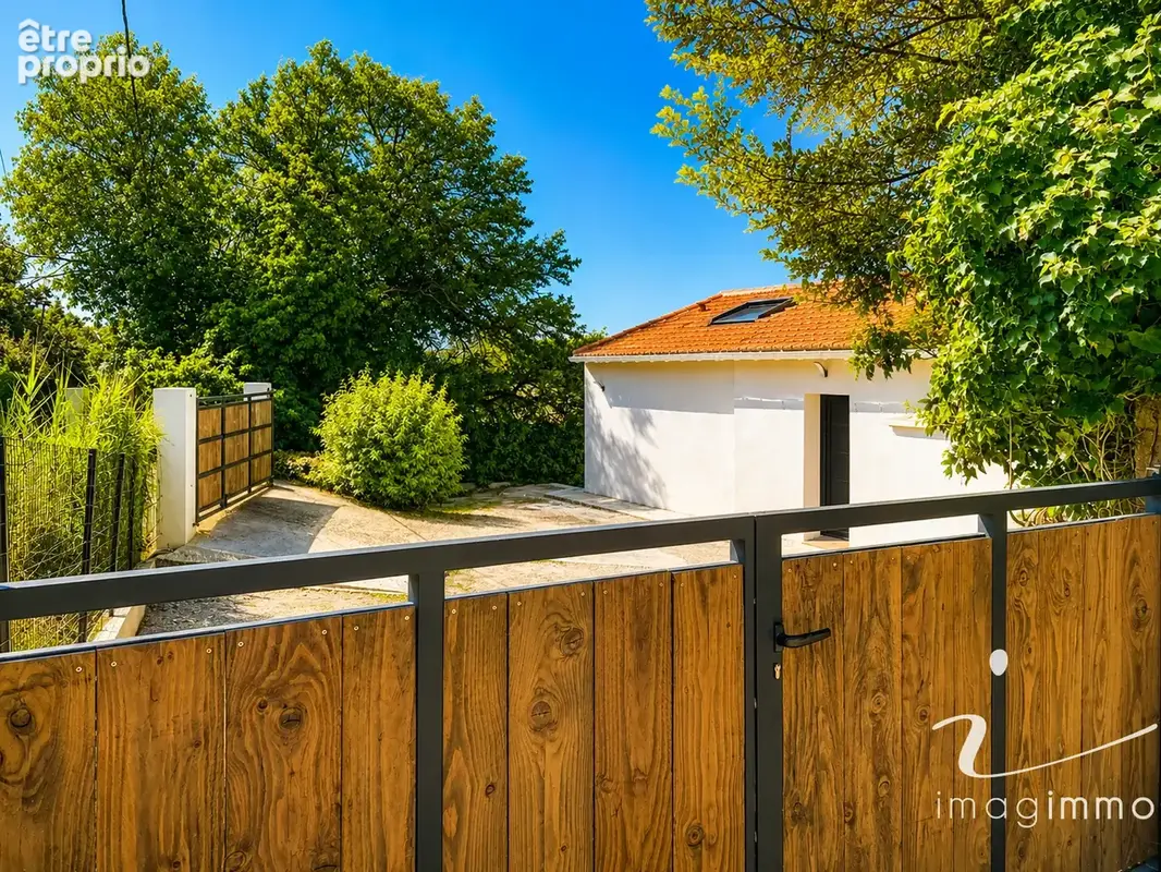Villa contemporaine - Piscine à débordement et dépendance - Montpellier Ouest - photo 2