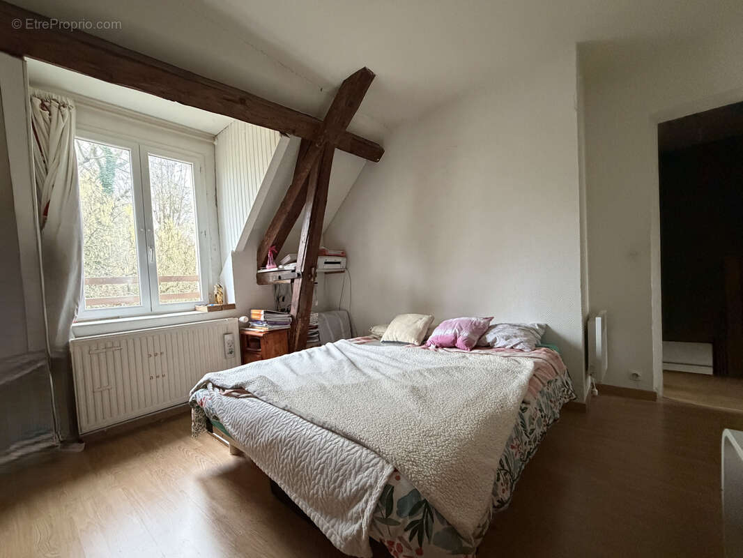 Maison à HOUDAN