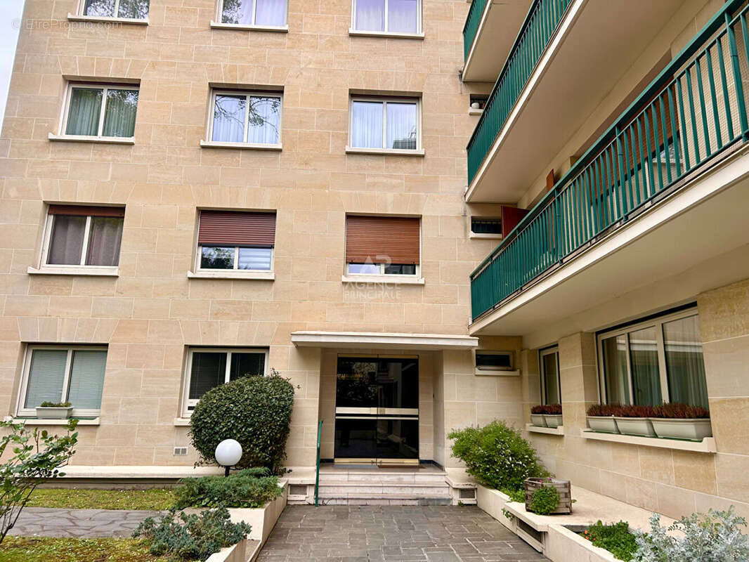 Appartement à MAISONS-LAFFITTE