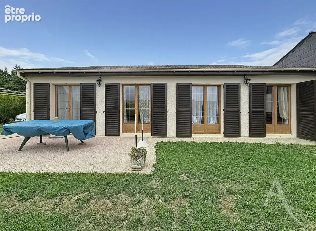 Maison Mantes La Ville de plain pieds 4 chambres et 460m² de terrain - photo 1