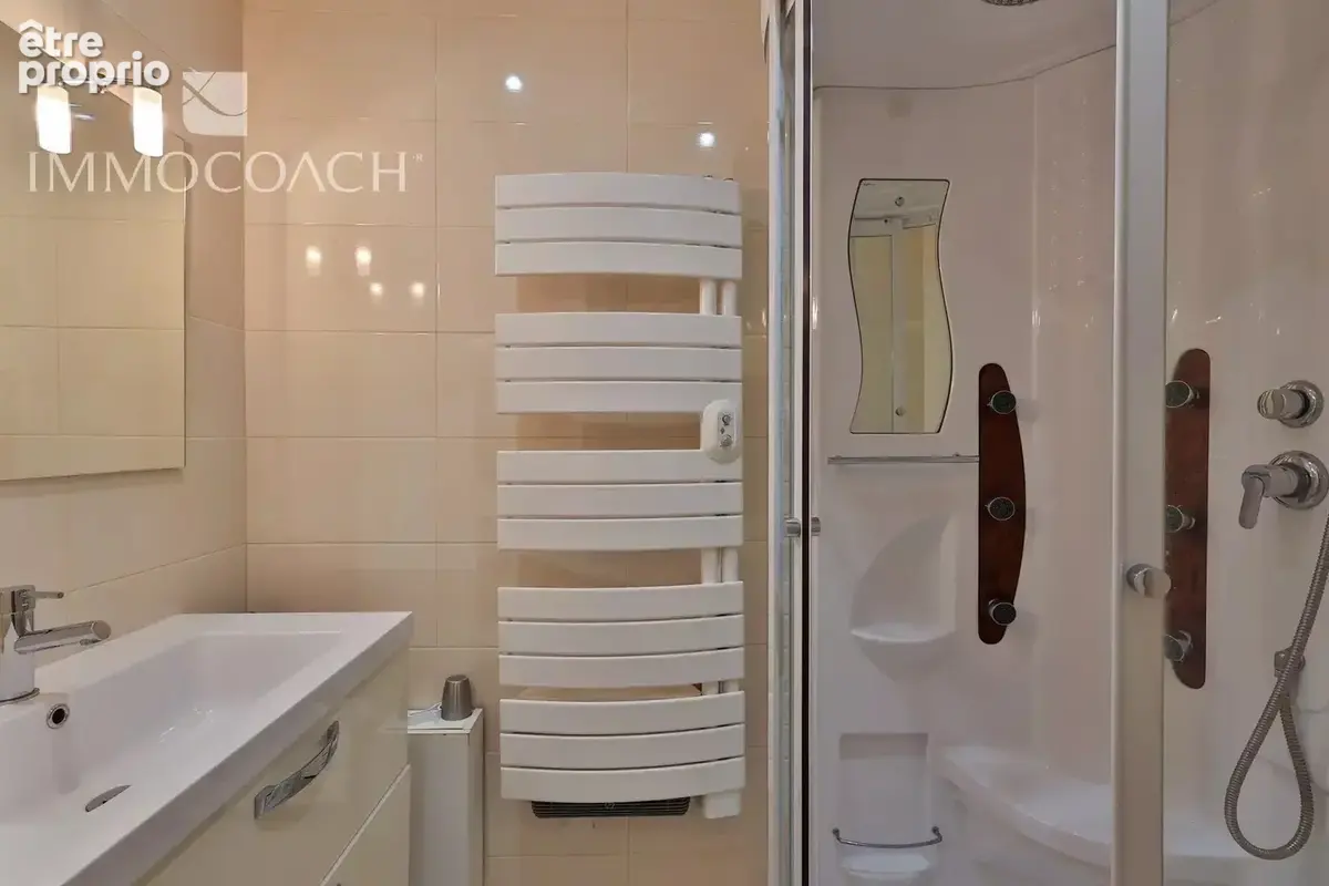 Charmante  villa conviviale  T4  de plain-pied avec piscine et jardin  à Saint Tropez - photo 25