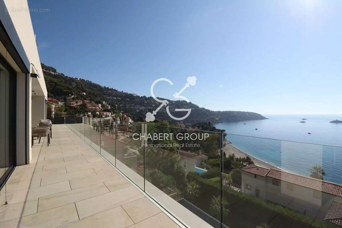 Appartement à ROQUEBRUNE-CAP-MARTIN