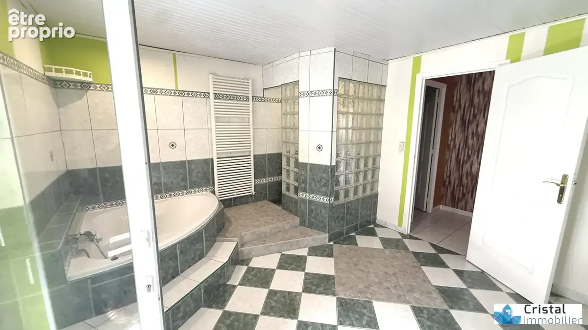 Maison 8 pièces 204 m² à vendre à Waldweistroff (57320) - photo 4