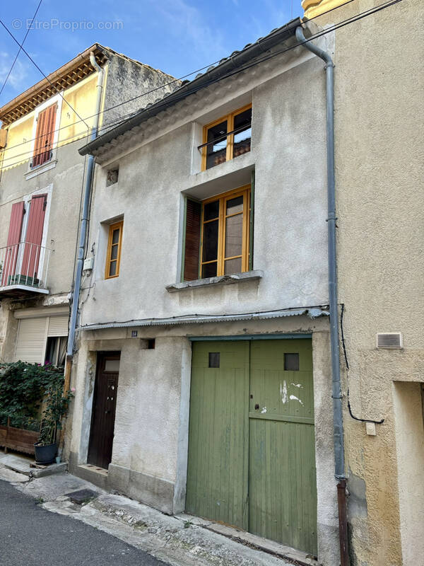 Maison à VALREAS