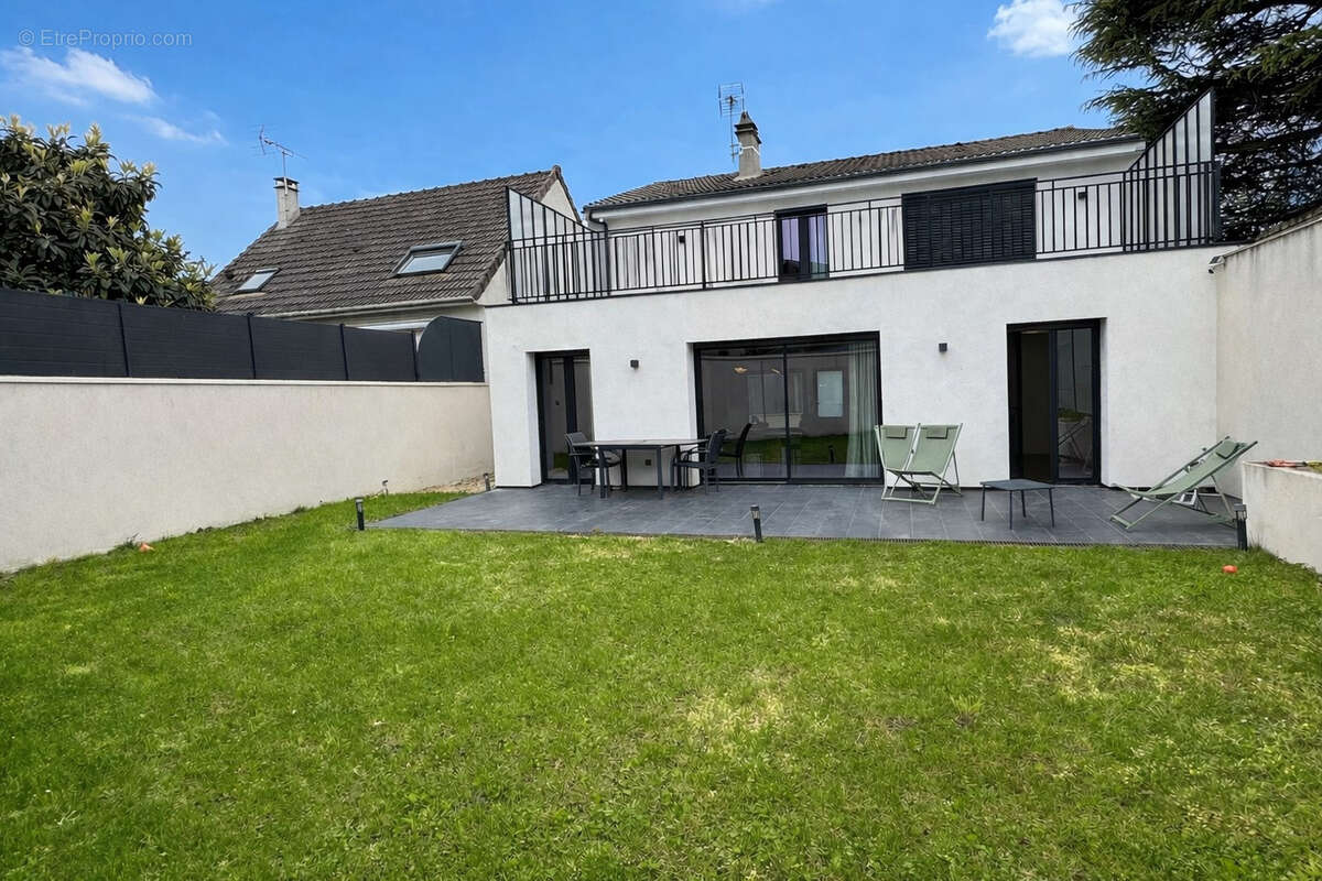 Maison à ORMESSON-SUR-MARNE