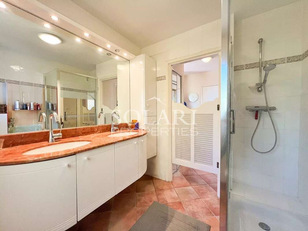 Maison à THEOULE-SUR-MER