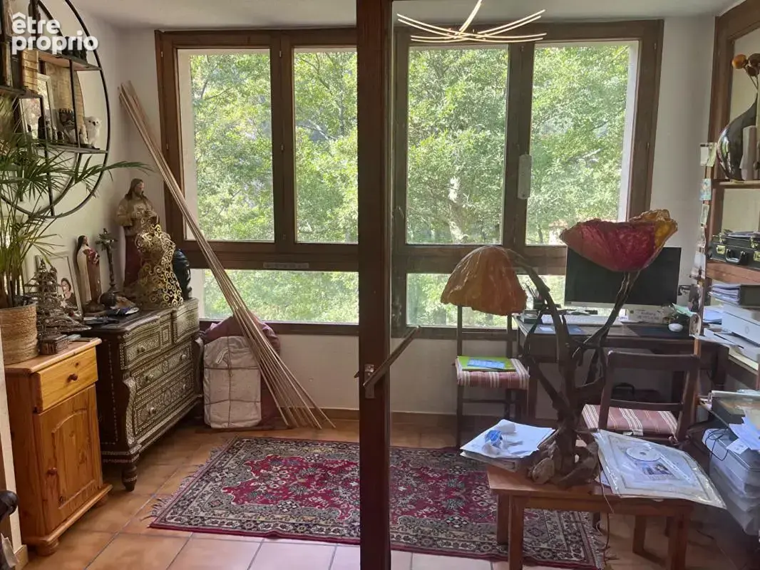 Charmant T2 de 41 m2 à Prats De Mollo La Preste proche cure, idéal  investissement locatif - photo 4