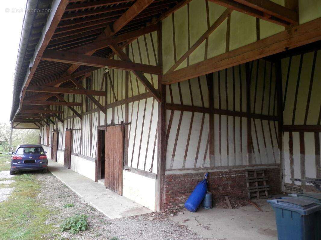 Maison à GRANDVILLIERS