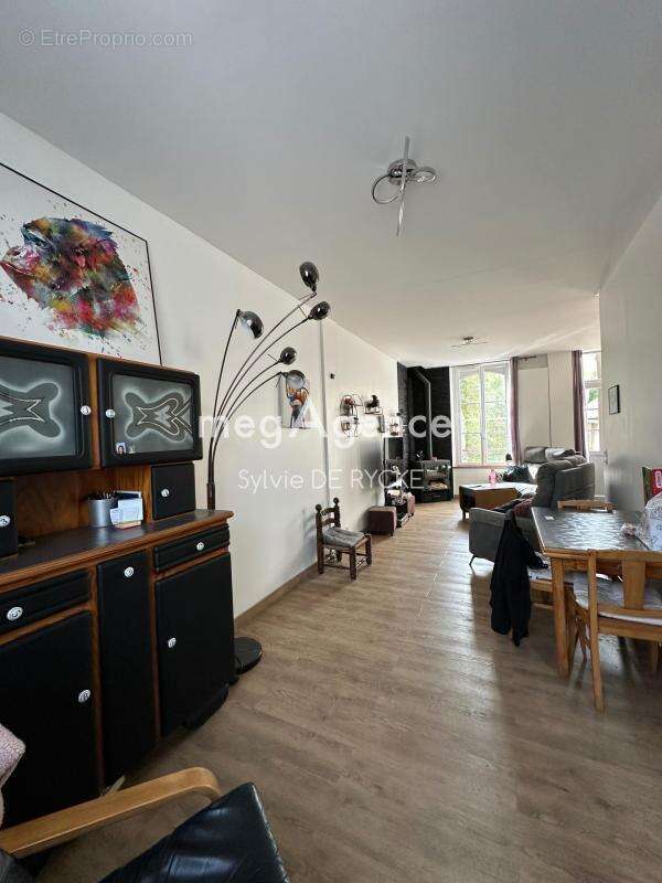 Maison à PONT-SUR-YONNE