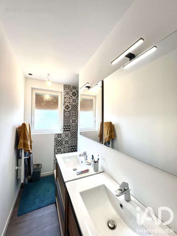Maison 79 m² à Saint-Leonard  - photo 6