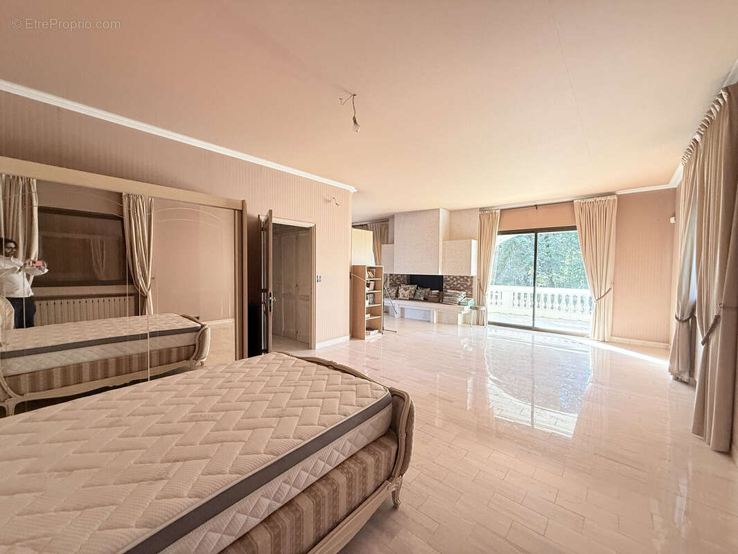 Maison à MONTRICOUX