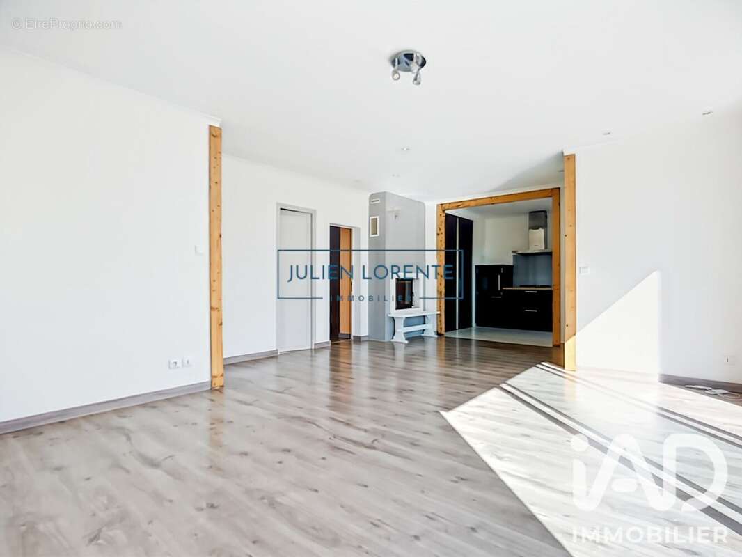 Maison 87 m² à Pierrerue  - photo 6