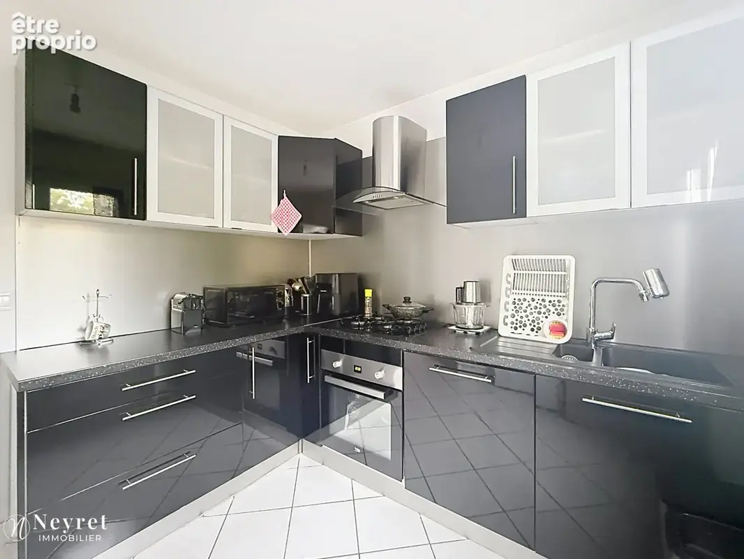 T4 avec garage et balcon chateaucreux - photo 7